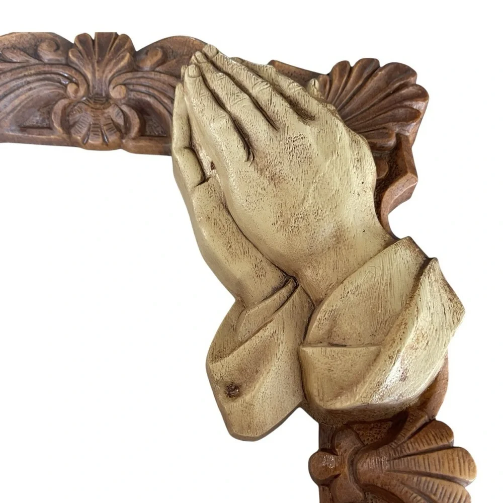 Vtg Praying Hands Picture Frame 3D Ornate Faux Wood Wall Art 8”x10” Shabby Chic